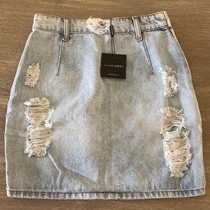 Gorgeous distressed jeans skirt 🦋